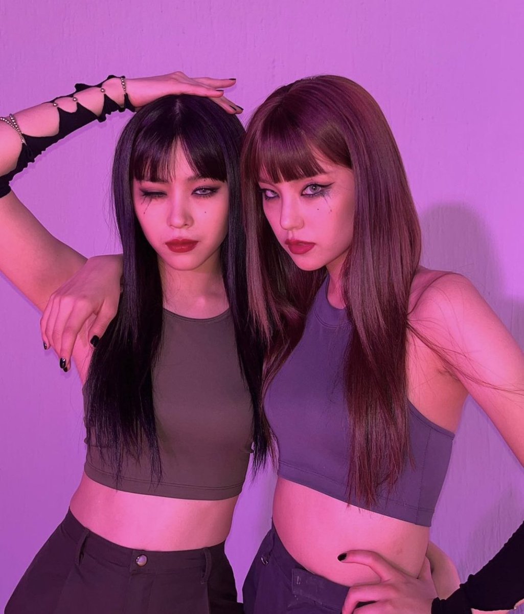 ITZYFrance_FAN's tweet photo. 「 🌷 」 12.06.2022 ▸ #ITZTAGRAM
“Twins 👯♀️”
#ITZY #있지 #MIDZY #믿지
#Yeji #Ryujin
——
© Instagram | Itzy France https://t.co/F5F4BTHVoN