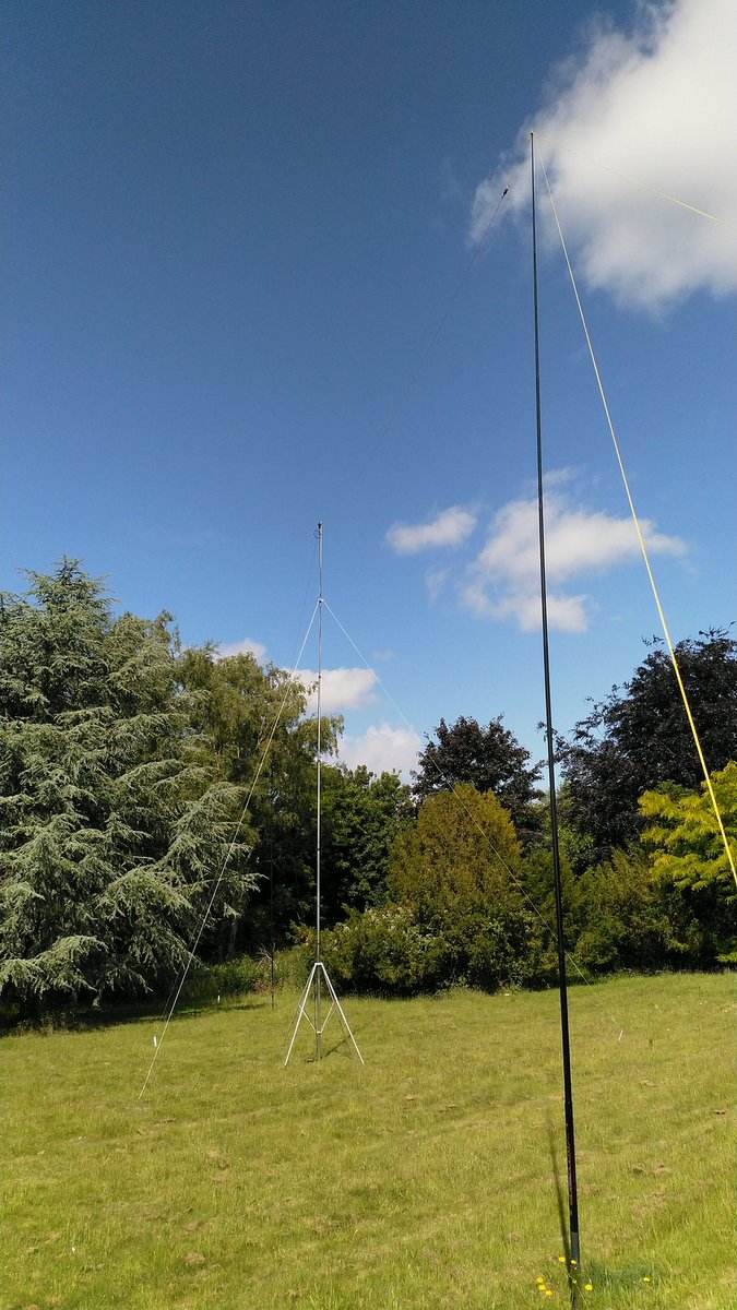 M0PLT's tweet photo. Aerial in the Sunday sunshine. #BlueHam #AmateurRadio #MQ0PLT/P https://t.co/WgPkcgScF1