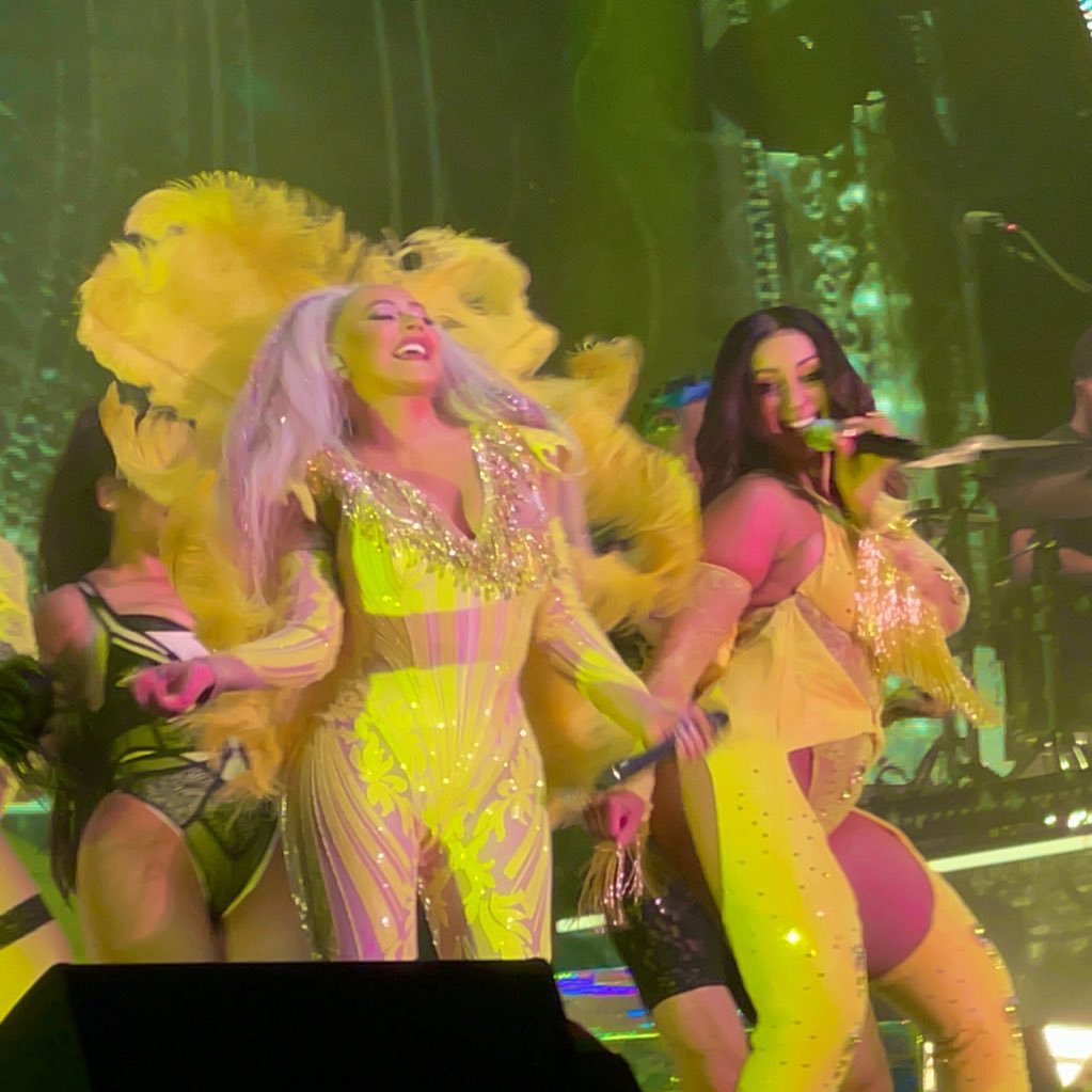 SuarezDee_'s tweet photo. CHRISTINA AGUILERA and her surprise guests, KIM PETRAS, MYA, and PARIS HILTON performing at LA Pride 2022 in Los Angeles.

@xtina @ParisHilton @kimpetras @MYAPLANET9 @lapride

#LAPride2022 #XtinaLAPride
#ChristinaAguilera #ParisHiltonLAPride #LadyMarmalade https://t.co/Ks1y0UxirY