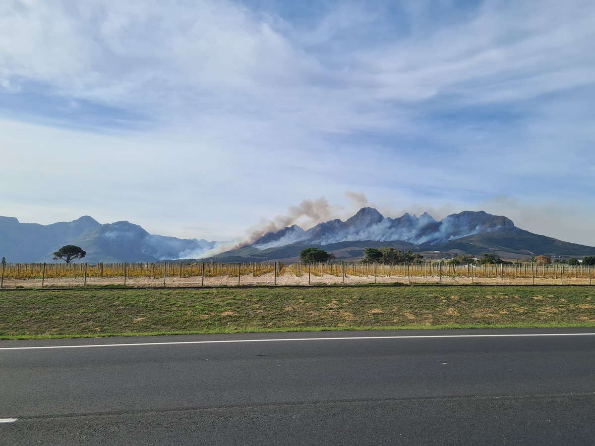 Feelings for those in the #HelderbergFire today. Day 5 of fighting the flames. Be safe.