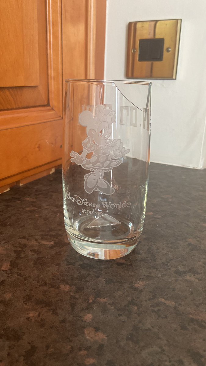 BallanceMark's tweet photo. @WaltDisneyWorld Hi There, wondered if you could assist it’s our 15th year anniversary this year, we had our honeymoon at WDW Florida and purchased a engraved glass each (see below) unfortunately my wife’s cracked today and I’d like to purchase a replacement inc date engraved. https://t.co/ZFB8MbOtVm