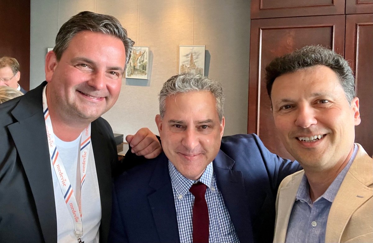 Happily back to congress life. AECOS as always the best elite conference in ophthalmosurgery 👍🏻👌🏻👏🏻🙏🏻