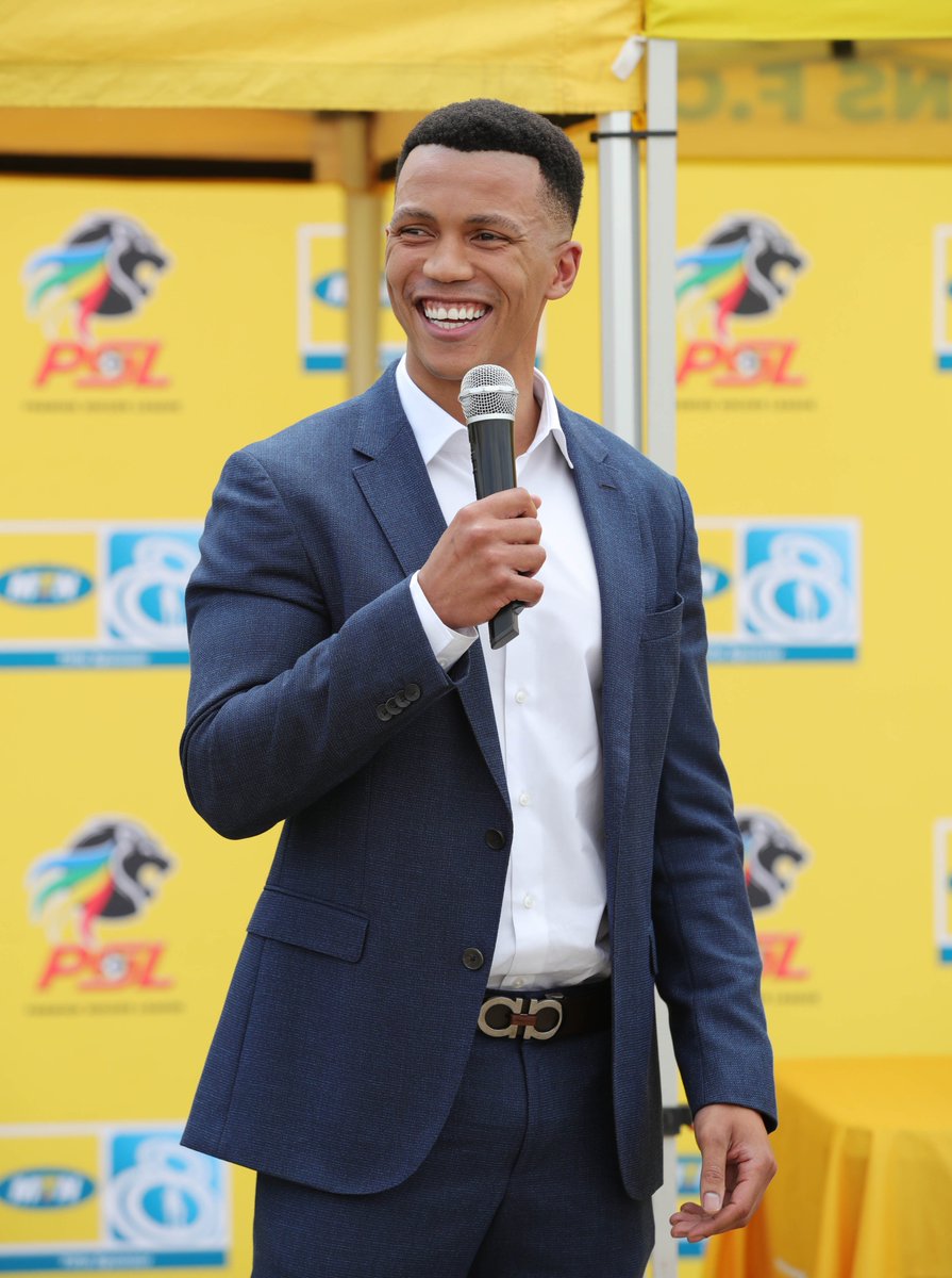 Masandawana's tweet photo. 𝘏𝘢𝘱𝘱𝘺 𝘉𝘪𝘳𝘵𝘩𝘥𝘢𝘺 𝘛𝘰 𝘖𝘶𝘳 𝘊𝘩𝘢𝘪𝘳𝘮𝘢𝘯! 🥳

Masandawana, Let's wish our Club Chairman, Tlhopie Motsepe, a happy birthday! 👆

Read our Chairman's letter in the latest issue of our Digital Magazine, available to read now! 📖

📲 https://t.co/ZNIEcDyQXJ

#Sundowns https://t.co/GBebTeiFve