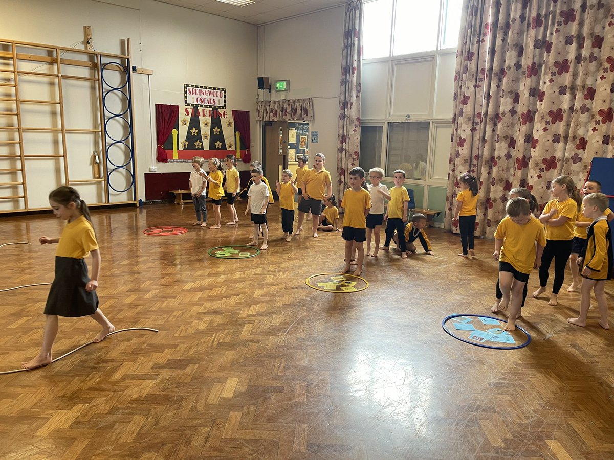_FirstaidSchool's tweet photo. Do you want to offer something a little different to the children in your school.
 First aid is a vital skill ? Why not give us a try ? 📧info@directactiontraining.com for more details. @jmatschools @WhiteWoodsPAT1 @wickersleypt @RPAcademy1 @MaltbyManor https://t.co/XcDj6sb8Ts