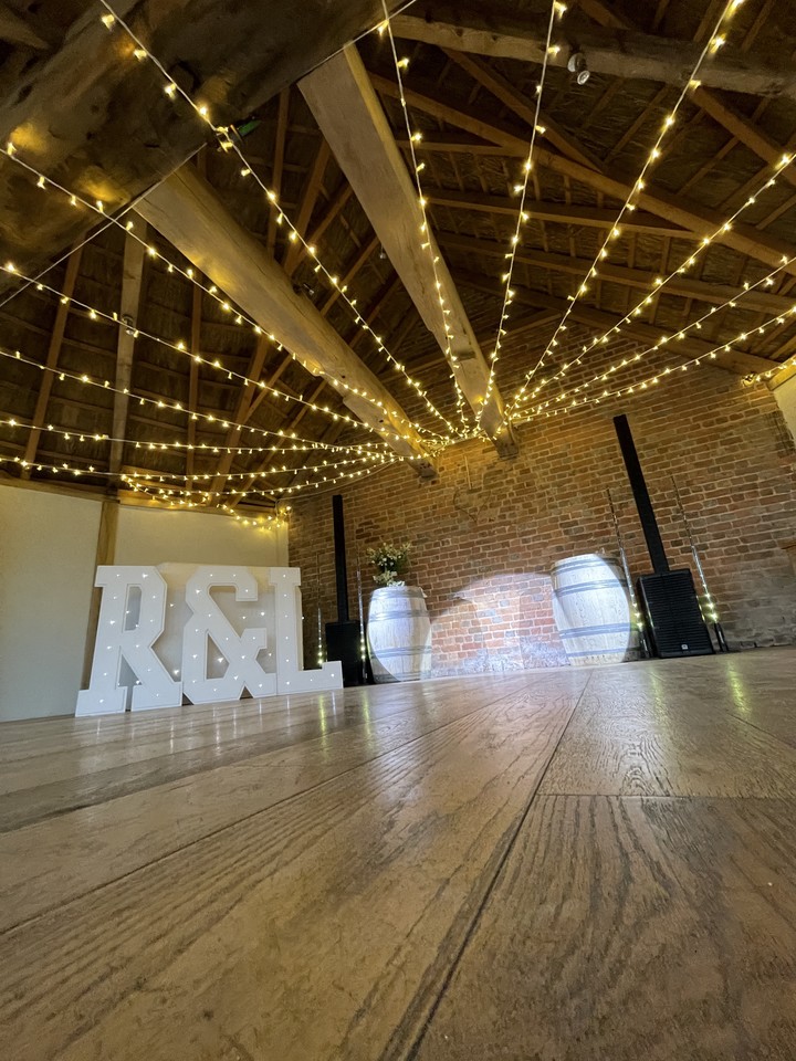 Devon_DJ's tweet photo. Congratulations to Rhys and Lucy on your wedding day.

What a blast! Can we party all over again? Big shout out to the flash mob 😁

Such a stunning venue @brickhouse

 #weddingdj #dj #bride #devondj_uk #groom #venues #music #djlife #getintouch #weddings #thisiswhatwelove https://t.co/SEKbnspvx5