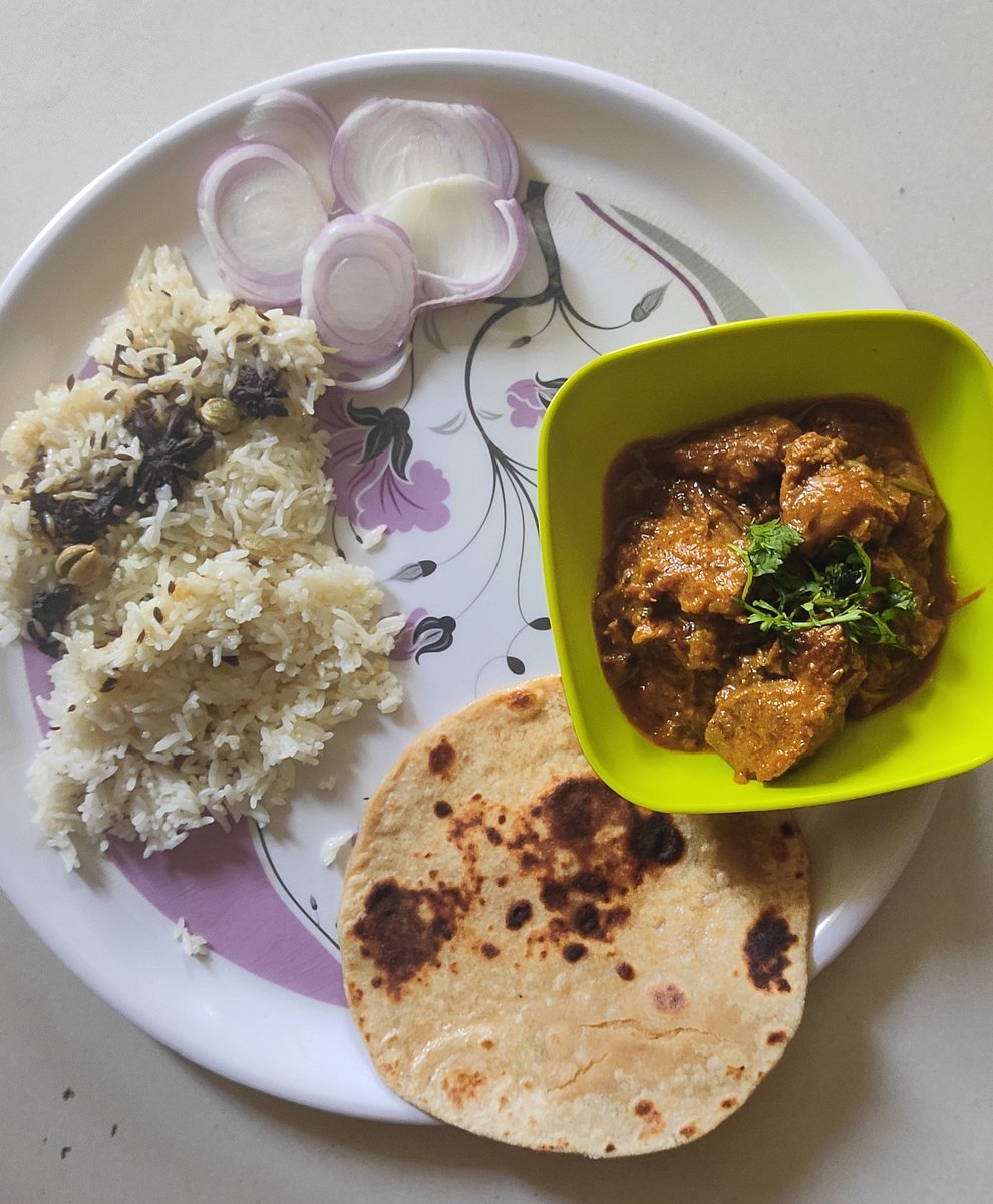 4mSingh's tweet photo. All are Welcome #ChamparanMuttonHandi
#SundayChef https://t.co/6kULu1YJZI