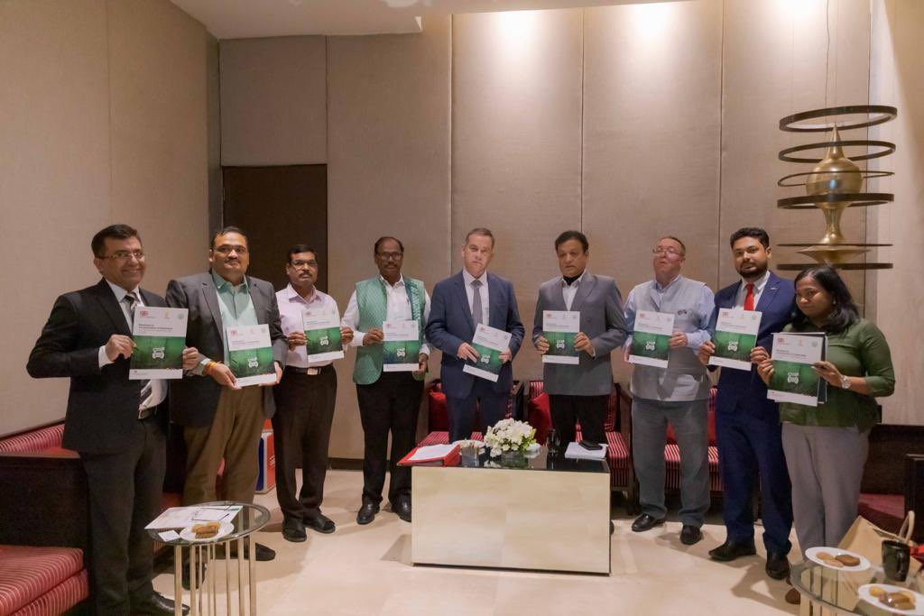Yesterday Minister <a href="/nadams/">Nigel Adams</a>, <a href="/NITIAayog/">NITI Aayog</a>, @TSREDCO1 &amp; <a href="/UKinHyderabad/">Gareth Wynn Owen</a>'s prosperity team launched TSEV, Telangana’s first webportal on EVs &amp; a roadmap report for transformation of #Hyderabad to a become a 🌏 #EVlighthousecity. 

#GreatCollaboration

@MeghaSunger <a href="/CenexLCFC/">Cenex LCFC</a>