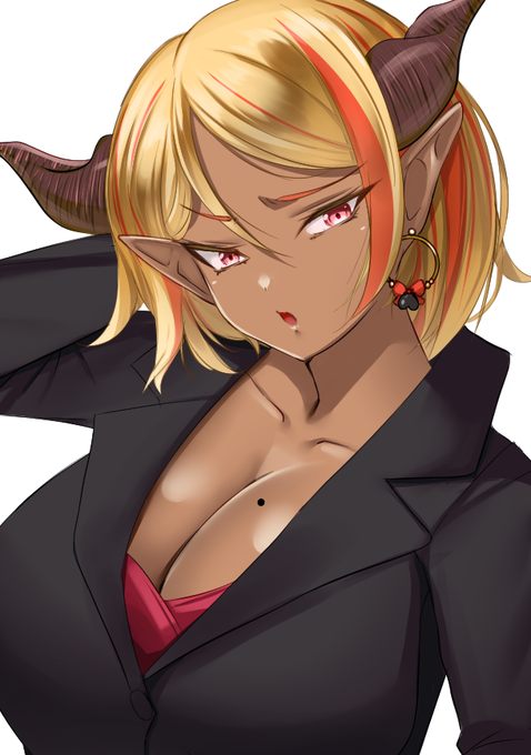 羽根と尻尾は後日!
良い感じの上司っぽくなったかな?

後でキツめの顔に調整しつつ

早くこの娘のエッチシーン描きたい!

https://t.co/thGds9qznM 