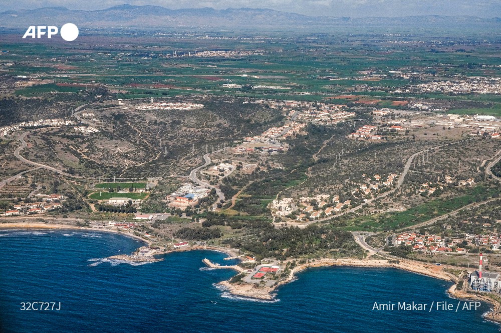 In this part of #Cyprus, a former British colony, Britain is still in charge and Cypriots appear before the court.

Some on the island liken the arrangement to continued colonisation. Scholars called it "undeniably anachronistic" and "highly unusual"

▶️ u.afp.com/waJG