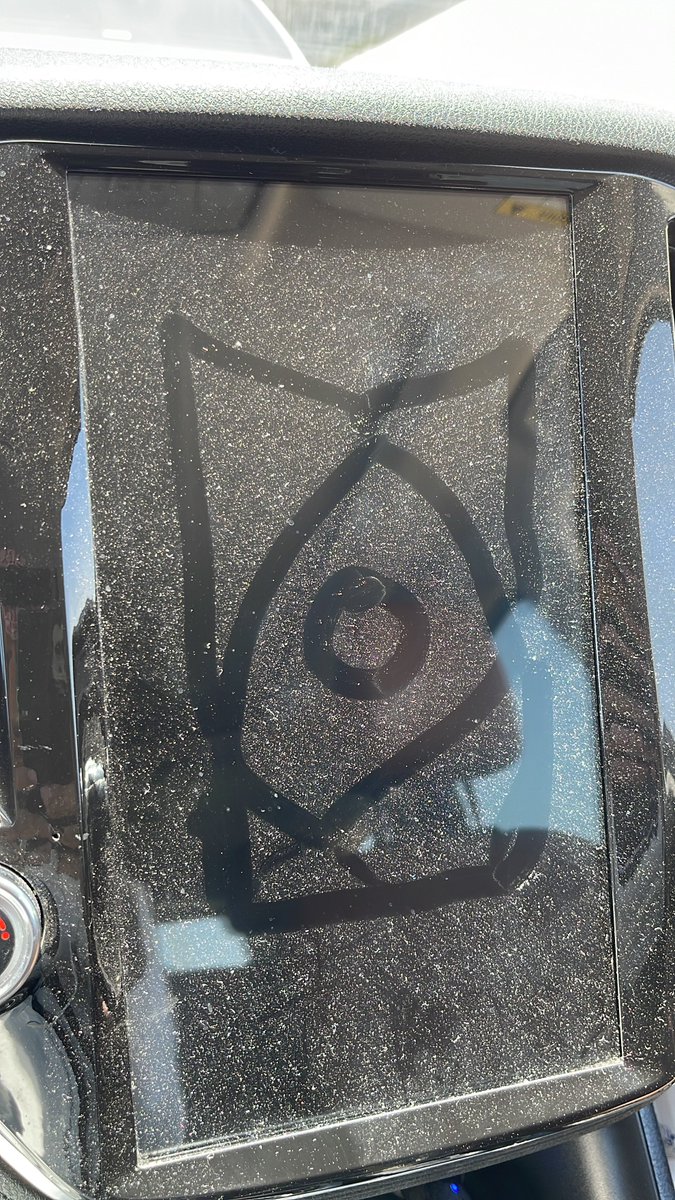 ست اشهر انتظر <a href="/Changan_KSA/">شانجان السعودية</a>  يغيرون الشاشة ، وهم يماطلون ، قلت ارسم عليها احسن <a href="/MCgovSA/">وزارة التجارة | Ministry of Commerce</a> <a href="/cpaksa/">جمعية حماية المستهلك</a>