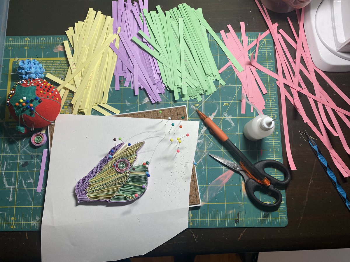 Cinn_amonxd's tweet photo. Moth [August 2021]
#art #ArtistOnTwitter #papercraft #paperart #paperquilling https://t.co/bq3skviUwp