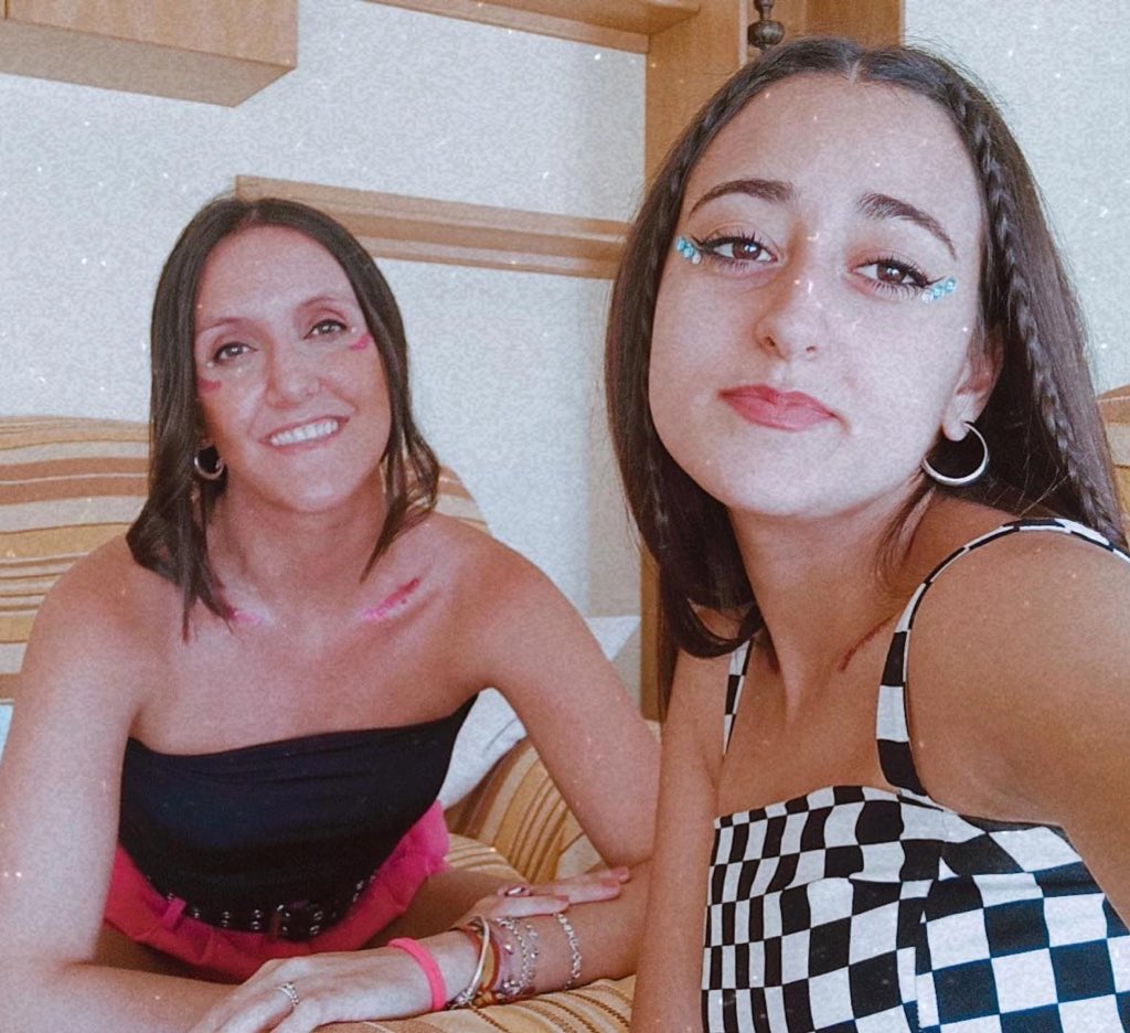 PilarPolo95's tweet photo. Pa que te quiten lo bailao 💖💉 #monseason #Cuenca https://t.co/fKtWR5b8vV