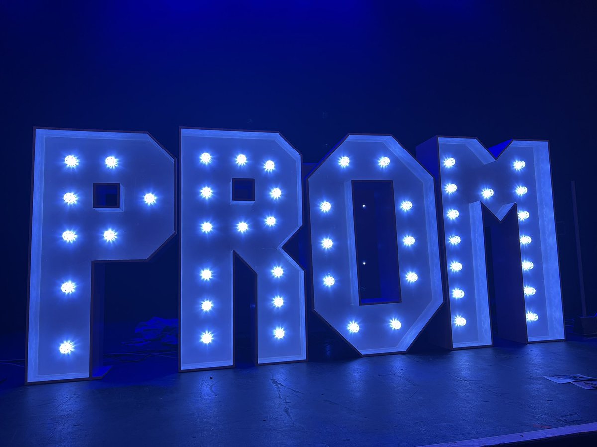 MrsKerr_BA's tweet photo. Our final event with the Class of ‘22! An amazing night celebrating an outstanding bunch of young people! 🌟 #Prom2022 https://t.co/VUuU5XQRJh