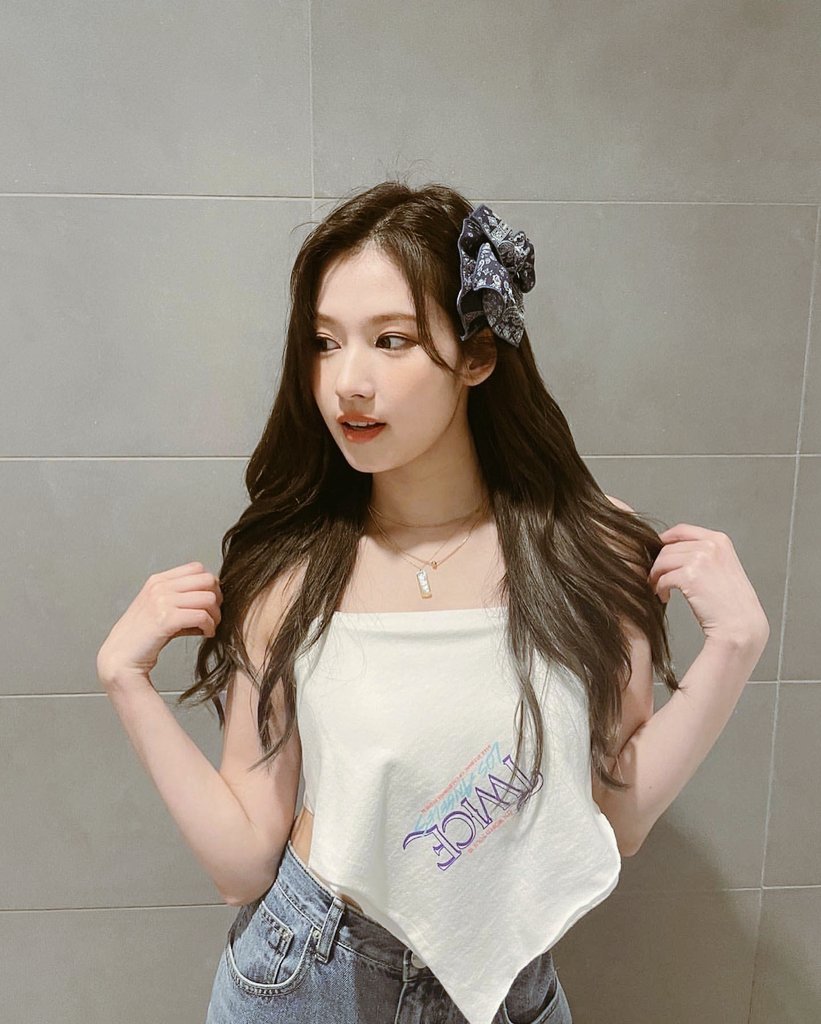 szanapomu's tweet photo. Bidding my utmost greetings to my potential new friends. Hello, this is Sana. I'm looking for new friends and want to expand my social circle. I'd be happy if you leave a trace in sign of interest to befriend with me. A retweet would be very much appreciated! 

Thankyou, xx. https://t.co/T9GxZXMwRH