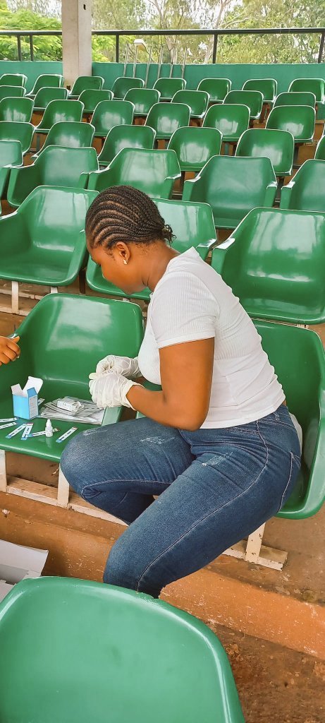 AaJessehalliday's tweet photo. Another Hero Found!!!

This is Maureen Nwokorie she ran a free HIV test for Voters at Okpara Square, Enugu.
She sponsored this herself

Maureen is OBIdient and this is her own contribution for a better Nigeria. 
Let's appreciate her, make it trend. 

Kaduna Peter Obi Obi Cubana https://t.co/uruIBhfqAz