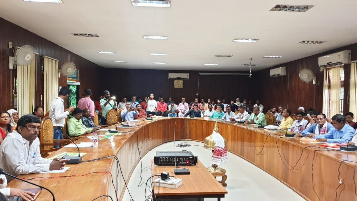 ripunbora's tweet photo. Excerpts from 'Workers-Meet' today at Gosaigaon, Kokrajhar to discuss the expansion of @AITCofficial organizational base in entire Kokrajhar district and BTC region. 

Today marks an important milestone in the journey of @AITC4Assam in the BTC area! https://t.co/ShSBDSoyyH