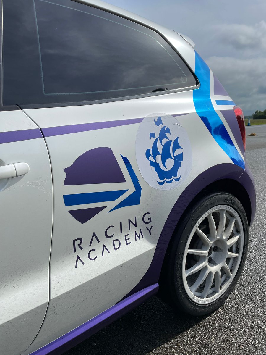 🆒WE'VE BEEN ON BLUE PETER! 🎥
The secret is out 🤫 It was incredible to be on the show, and to hopefully inspire more youngsters.
To watch click the link... We hope you all enjoy!➡️
bbc.co.uk/iplayer/episod…
<a href="/RichieDriss/">Richie Driss: now available in all new “freelance”</a>
#Motorsport #Disability #BluePeter