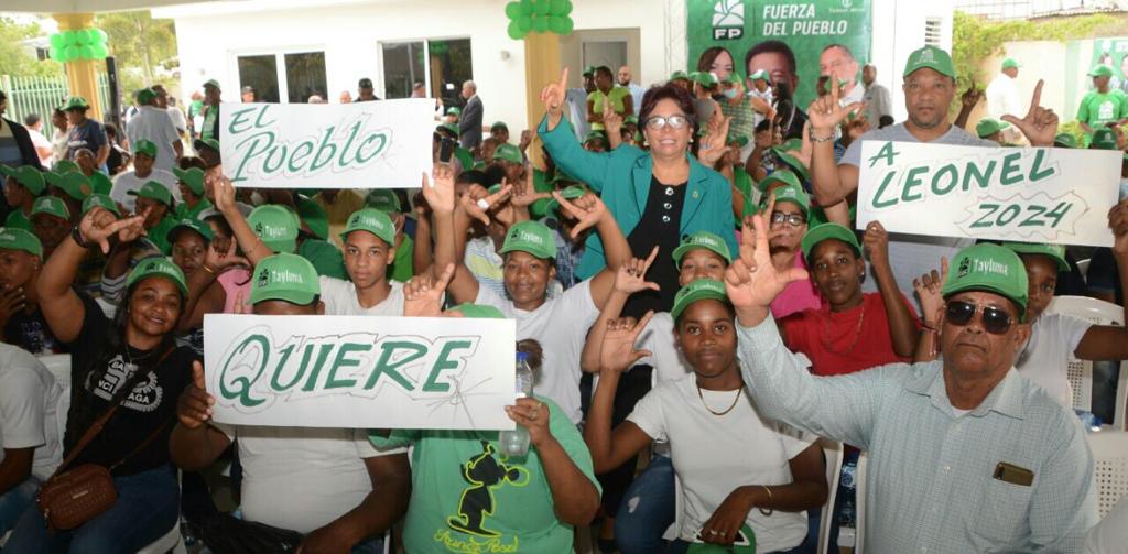 ABREAPO's tweet photo. El Dr Leonel Fernández nos hace un llamado a participar como forma de hacer las grandes transformaciones en RD #LeonelSDEC3
#FuerzaDelPueblo 
#FPSeFortalece
#FPComunica https://t.co/rTcjRbXv1I