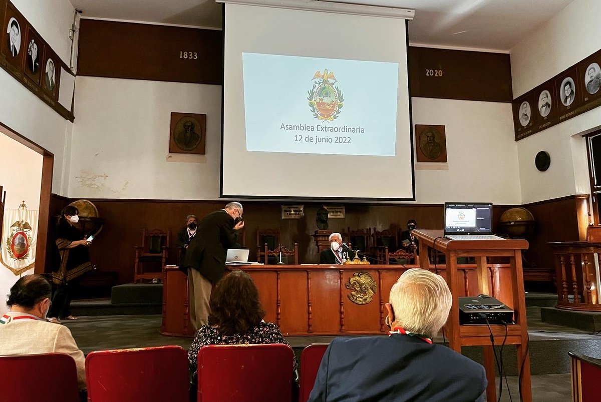 vhmsmx's tweet photo. Asamblea Nacional Extraordinaria de la Sociedad Mexicana de Geografía y Estadista. Presente! 🙋🏼♂️ #SMGE https://t.co/OvCxxqcE2a