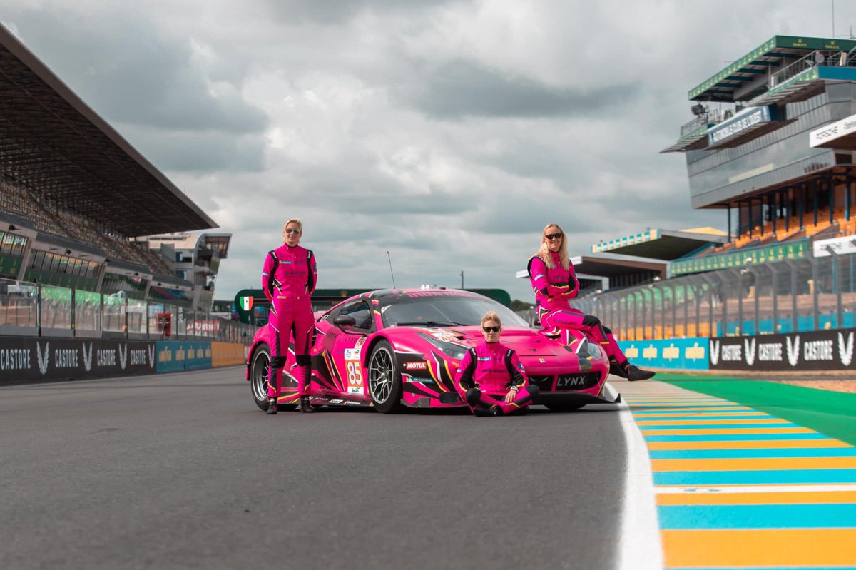 fiawim's tweet photo. The 5 female drivers competing @24hoursoflemans crossed the finish line! 🏁
Congratulations to all for your determination and solid performances throughout this difficult race. 

Results 👉 https://t.co/rBBiSVxFUl

#womeninmotorsport #wec #LeMans24 https://t.co/TNzHryup1F