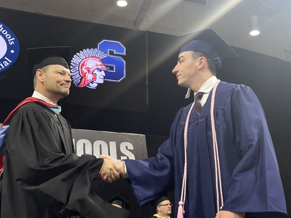 uticaschools's tweet photo. 🎓👏 Congratulations to the Stevenson Class of 2022!! https://t.co/2QcGeBbihe