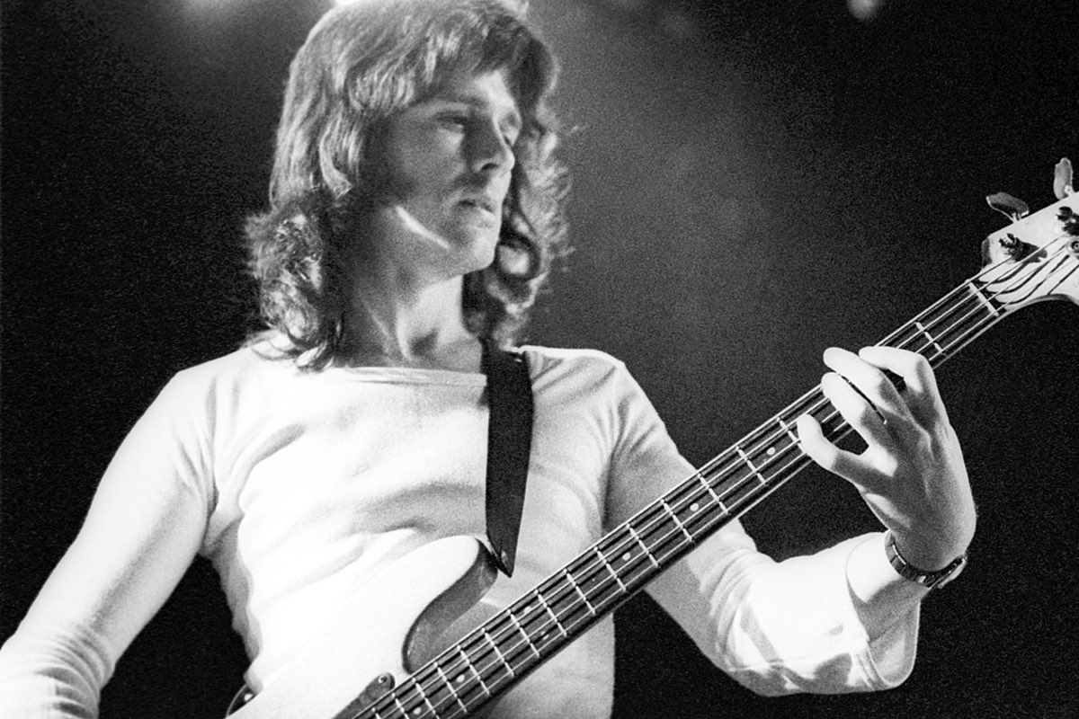 Happy Heavenly Birthday to this amazing voice, songwriter, and bassist John Wetton. You are missed. 