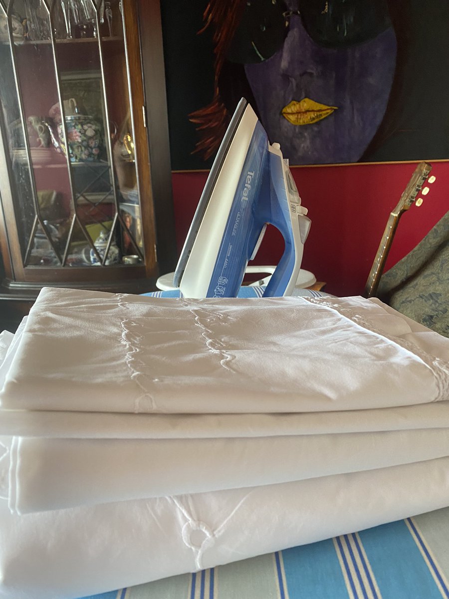 Marina_Maja_'s tweet photo. Ništa lepše od pegle, jedini kućni posao koga volim 
#ironing #pegla https://t.co/u4XTx1Ym6y