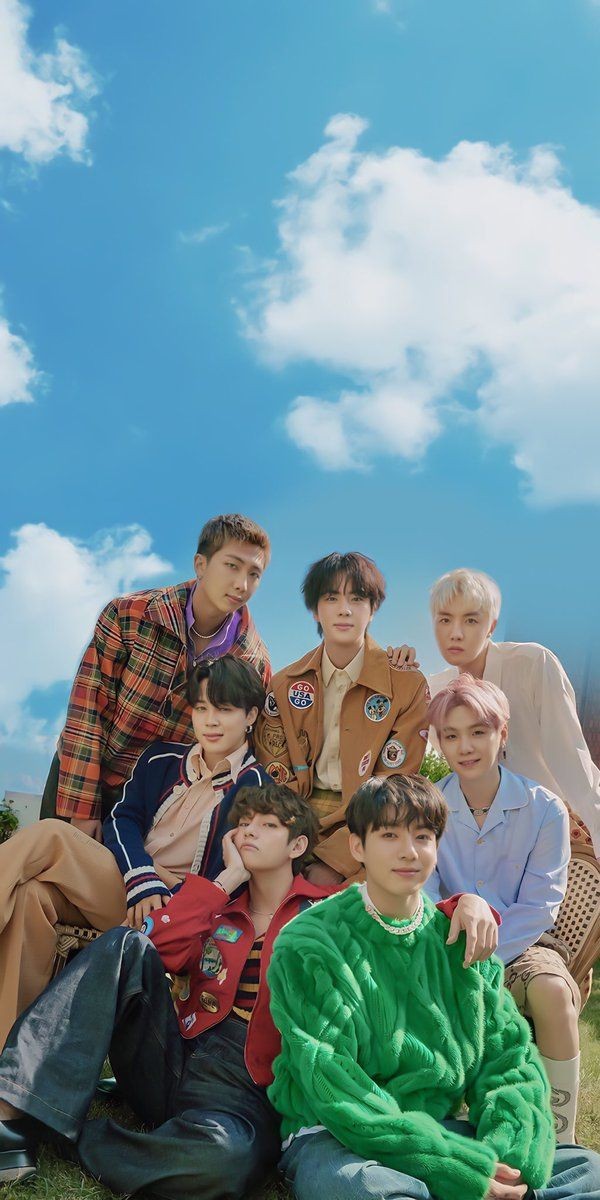YoonMie17's tweet photo. Finally it's 9th anniversary.
We've come so far. 
Thanks BTS for being the biggest inspiration for me💜
#BTS9thAnniversary https://t.co/gTXanJsJKj