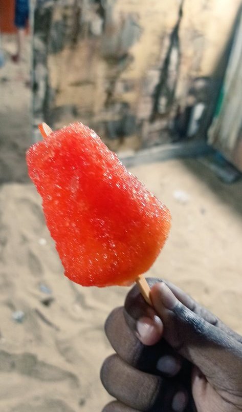 ungal_kums's tweet photo. Beach food is also gud 😊❤️
#beachvibes 
#fish 
#icegola 
#springpotato https://t.co/y4gljwBCyn
