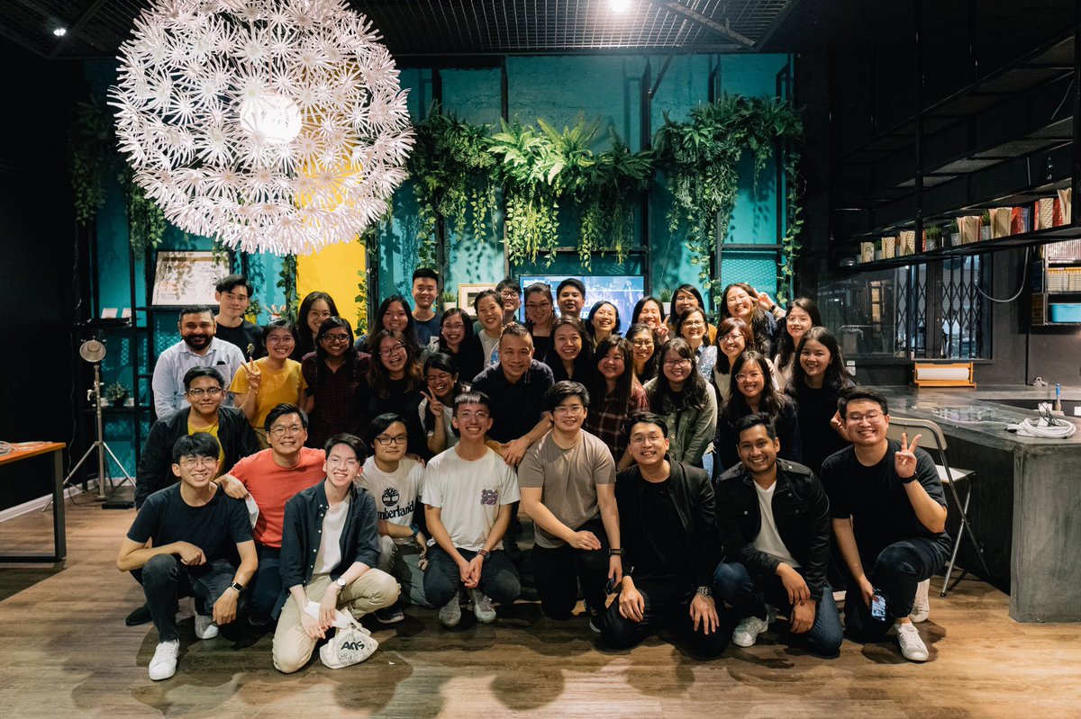 andyyeoh's tweet photo. TEAM: Together Everyone Achieves more.
Tribute to my team: https://t.co/isdEfsMu5a
#RevoConf2022 #Revo2022 #urtherevolution #RevoWorshipProject22 https://t.co/S7ZQZWyL4i
