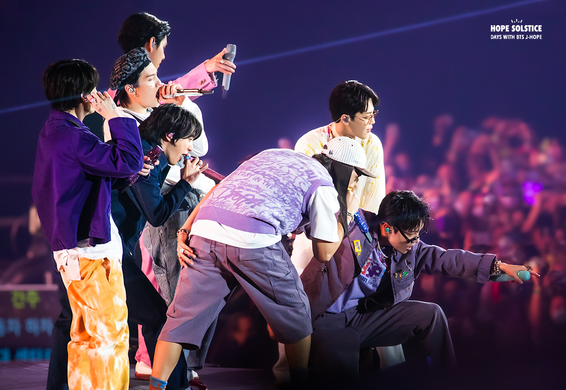 dayswithyou218's tweet photo. 9 years 🎤🌟

#BTS9thAnniversary 
#9YearswithBTS 
#BTS #방탄소년단 @BTS_twt https://t.co/uflbMLbfqa