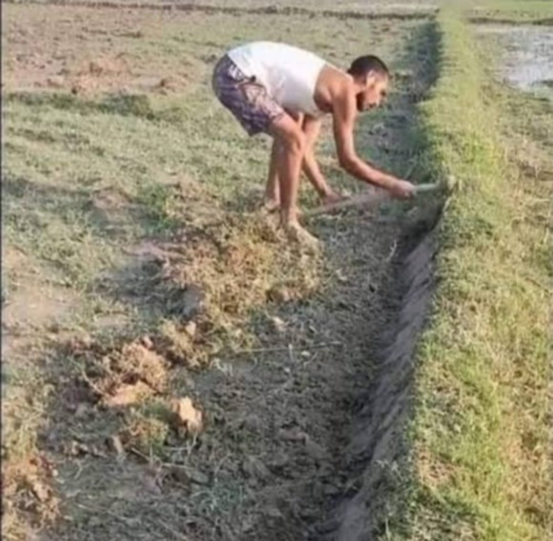 BantiThakur00's tweet photo. किस-किस ने यह माहौल देखा है😂 https://t.co/dFEDCLq0Ji