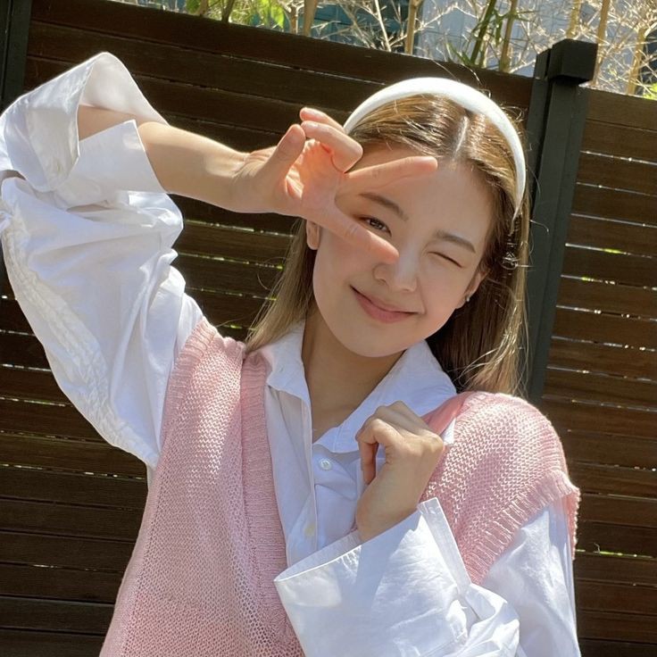 11:11 to my one and only luna.❣️ Seeing you happy makes me happy too.🥰😘 I love you always my luna🫶