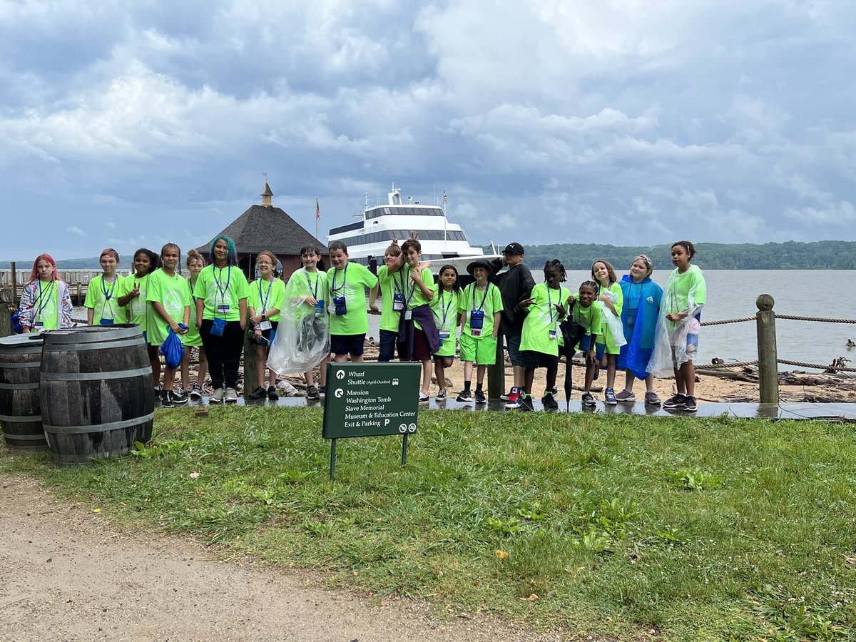 A fun morning at Mount Vernon! #WashingtonDC #SafetyPatrol <a href="/WBrookPTO/">Willow Brook Elementary PTO</a> <a href="/ORSchools/">Oak Ridge Schools</a> <a href="/FriendsofORS/">Friends of ORS</a> <a href="/grimacg/">Gary Grimac</a>