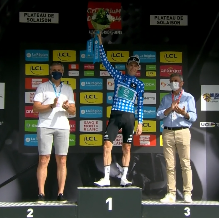 JPHHenneton's tweet image. #cyclisme 🚴‍♂️  Critérium du Dauphiné 🇫🇷   8e étape

Pierre #Rolland avec le maillot ⚪️🟦

#Dauphine #Dauphine2022 #Vélo