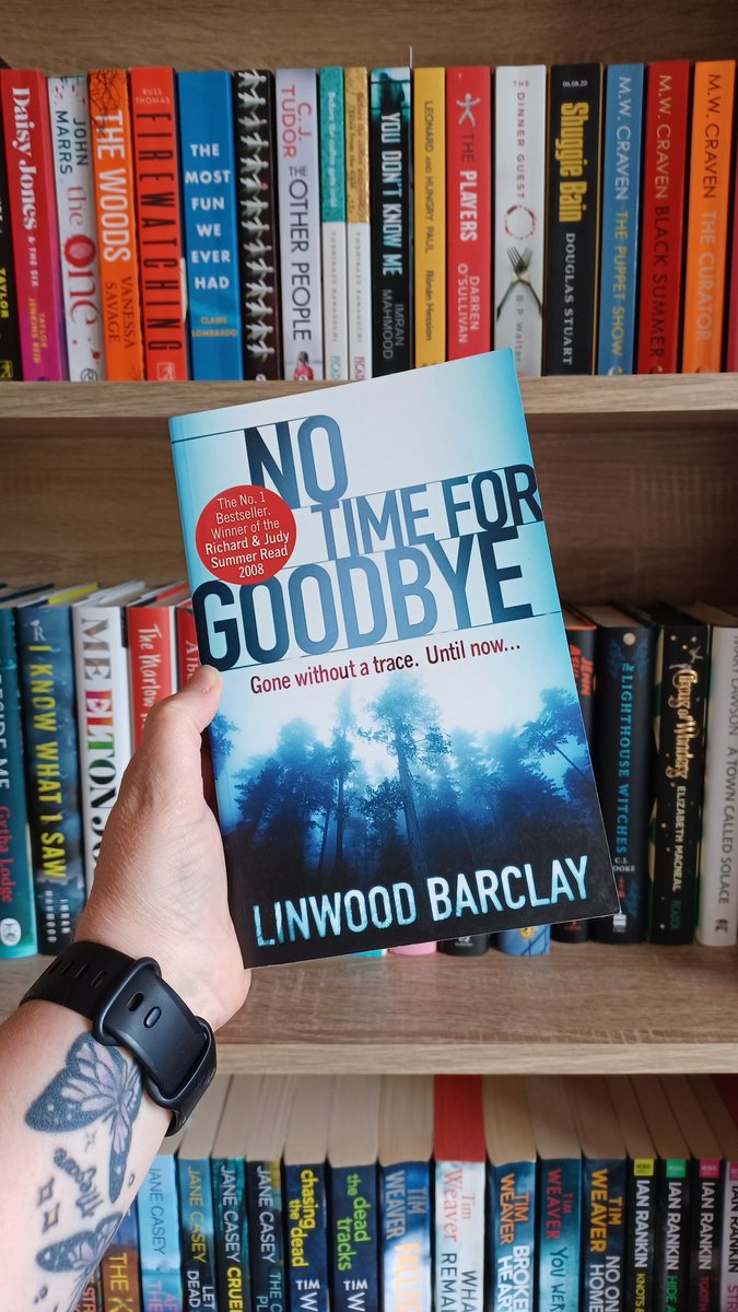 janice_whitfiel's tweet photo. Everytime I Tweet about @linwood_barclay books ๐ I get people saying how brilliant his books are!
So I'm going to start reading #NoTimeForGoodbye ๐๐ฅฐ๐
#BookTwitter #beatthebacklog https://t.co/Fty8IkLdvr