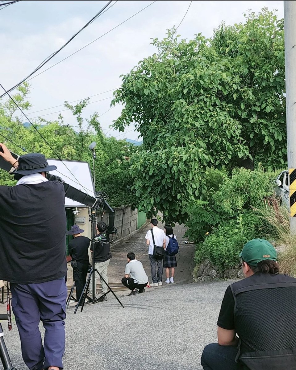 kdramatreats's tweet photo. Kang Hoon and Jeon Yeobeen filming for Netflix #ATimeCalledYou (Korean Remake of Taiwanese Drama #SomedayOrOneDay) 

Look at them at their uniforms, I'm excited 😭💙 https://t.co/LvuJrZFzx1