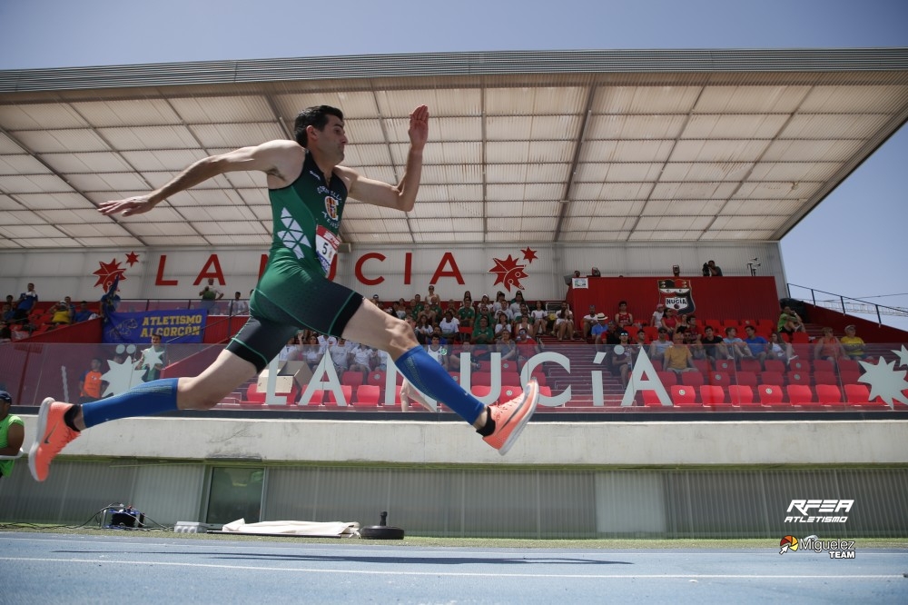 atletismoRFEA's tweet image. 100m #LigaJoma #CEclubes 

@bercavi100  (@cornellaatletic) 10.63

y finalizado el triple, se destacan dos equipos por el ascenso a DH

Clasificación provisional (13 pruebas)
@LHospiAtletisme 
@cornellaatletic

🔗 bit.ly/3xl9U4V
@LaLigaSportsTV 📺 bit.ly/3Hh3hp5
