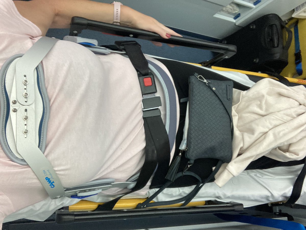 SunshineCheek's tweet photo. Nou mensen ik ben thuis hoor!
De #klm heeft mij veilig thuis gebracht en door “gedoe” extra dankbaar en credits voor de crew van KL1040 🙏🏼
Dank aan #VZA voor het thuisbrengen!
Thuiszorg geweest, alles afgestemd en voorlopig lig ik hier nog wel even zei de verpleegkundige 🙈 https://t.co/acDaFAc9f6