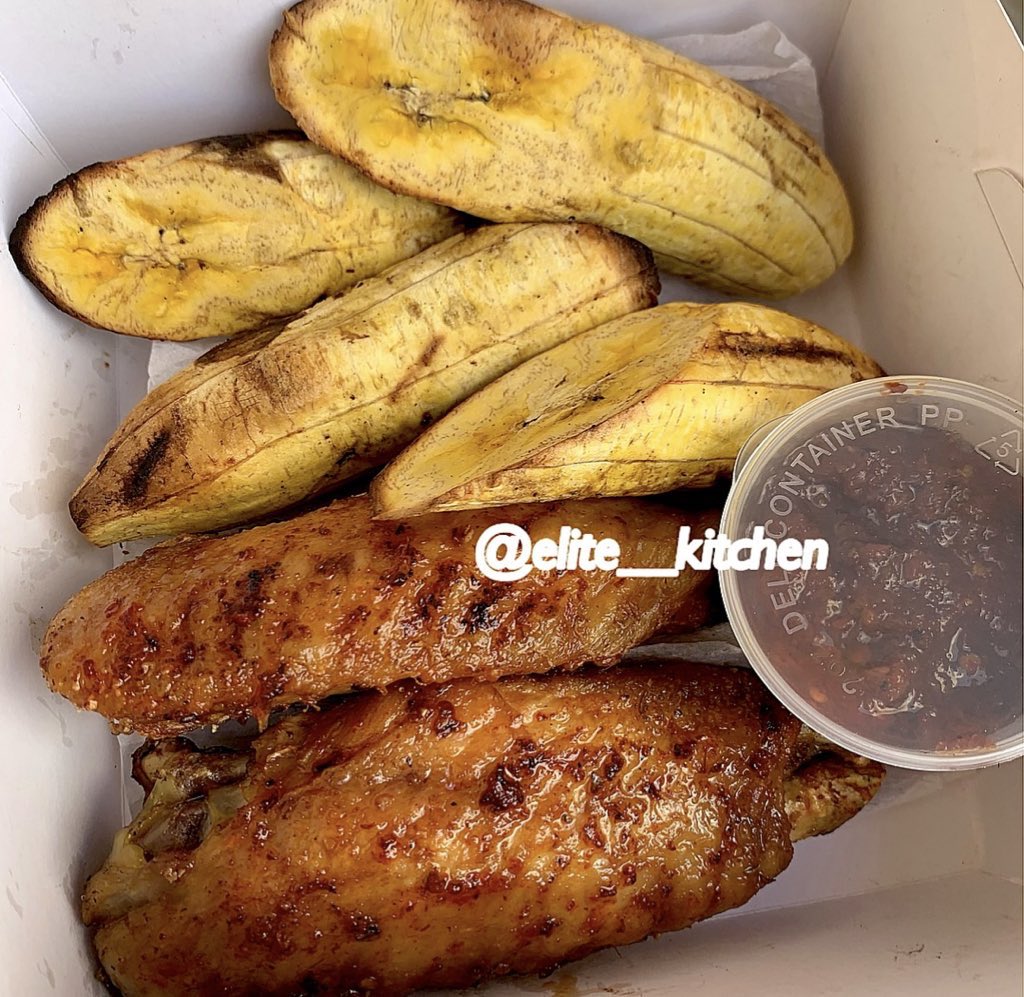 mimi__elite's tweet photo. Pick a frame and slide in the DM with your money 🥲. We’re available https://t.co/x1tsF3FwSN