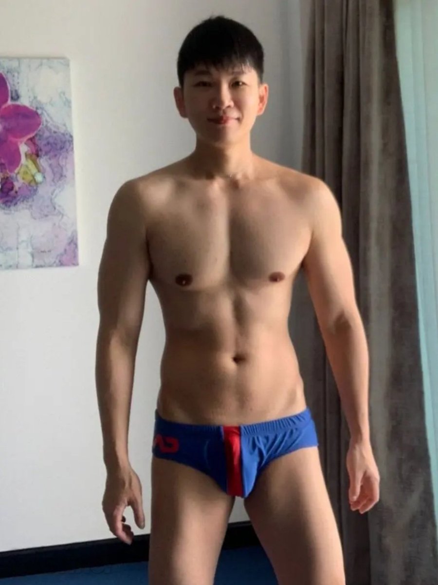 HotAsianGuy_'s tweet photo. Siapin badan buat Besok senin 

#lokalhangat #mrvvip #PBC https://t.co/4rjqEcPKn2