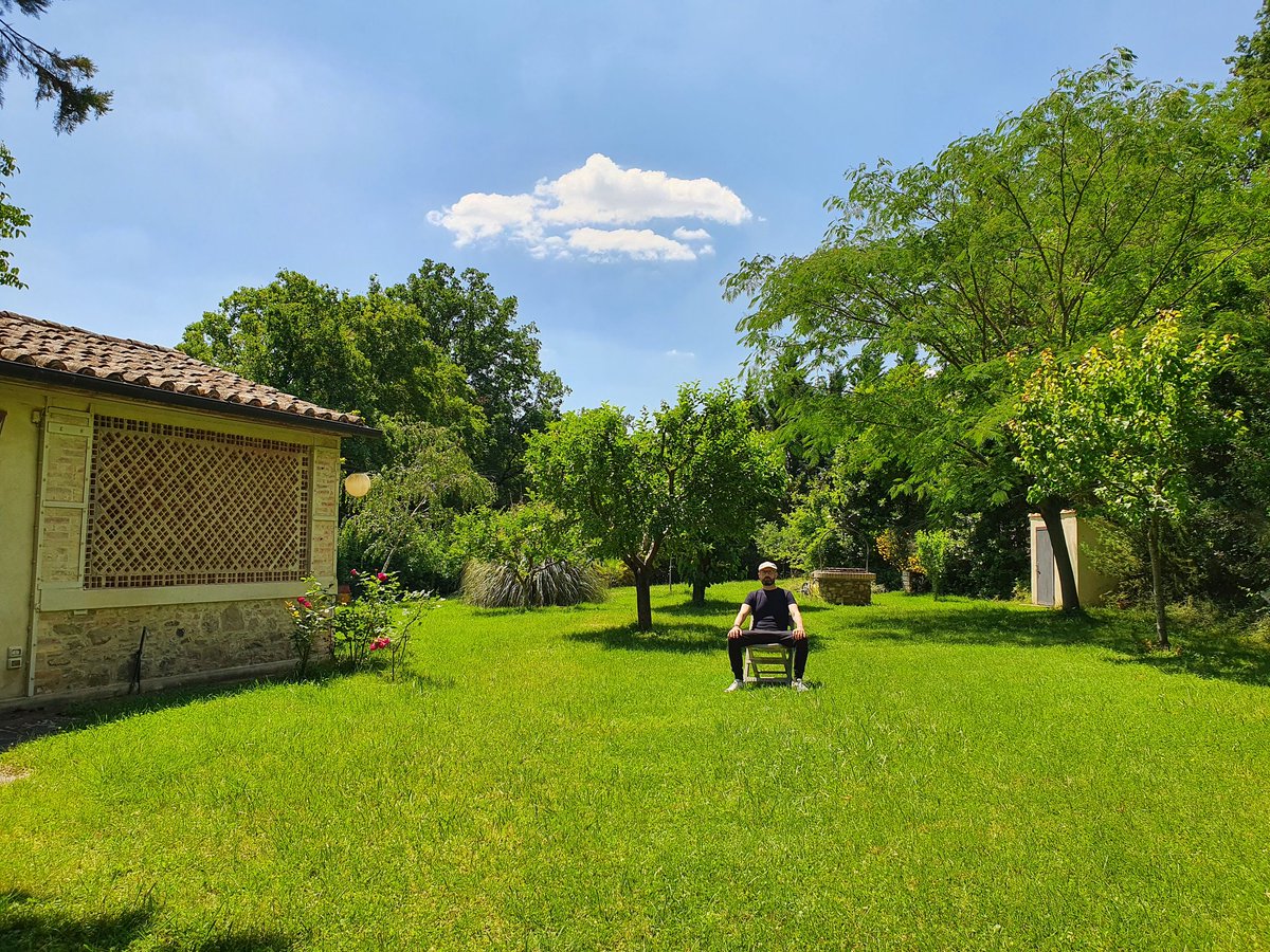 noxruit's tweet photo. Greenbathing.

#Umbria #Montone https://t.co/ozcI0zAIhm