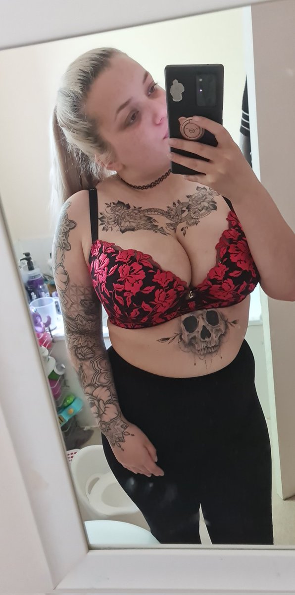 Hannahrette99's tweet photo. Tattoos are healed who is paying for more?

paypig findom whalesub beta cuck alpha alphacouple walletdrain walletslave humanATM finD https://t.co/L26Cm5fzUZ