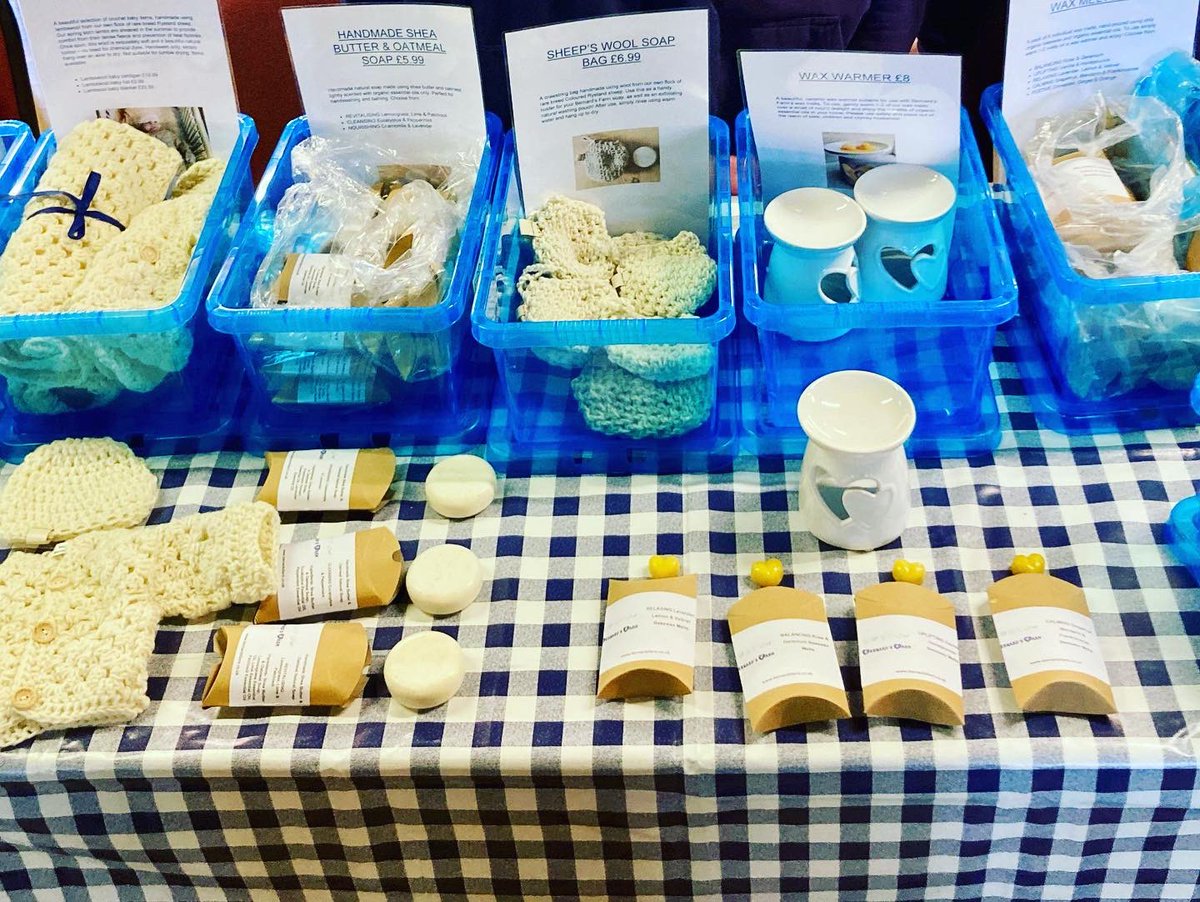 bernardsfarmuk's tweet photo. All set up at Meerbrook! Come and support your local first-generation farming family & say hello! 👋 👩🌾 👫👭🧍♀️🐝🐑 💙
#Teamwork #FarmProduce #NewEntrantFarmers #FarmingFamily #StaffordshireMoorlands https://t.co/R0zwx6OJ14