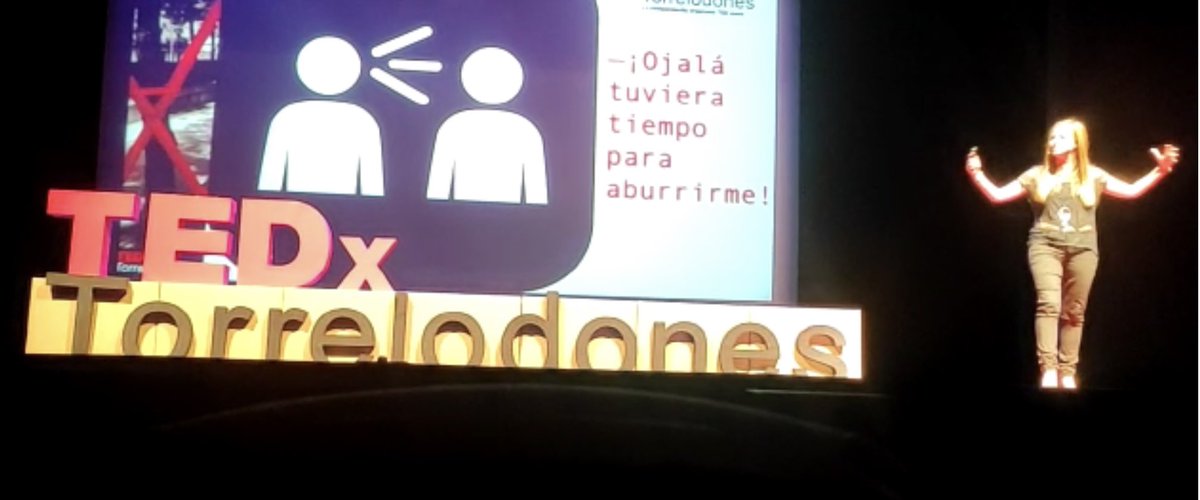 Impresionante la experiencia en el #TEDxTorrelodones. Primera vez en un escenario de esas características, rodeada de amigos y de un equipo inmejorable. ¡Ojalá tenga más oportunidades para divulgar así mi trabajo sobre el #aburrimiento! ❤️‍🔥