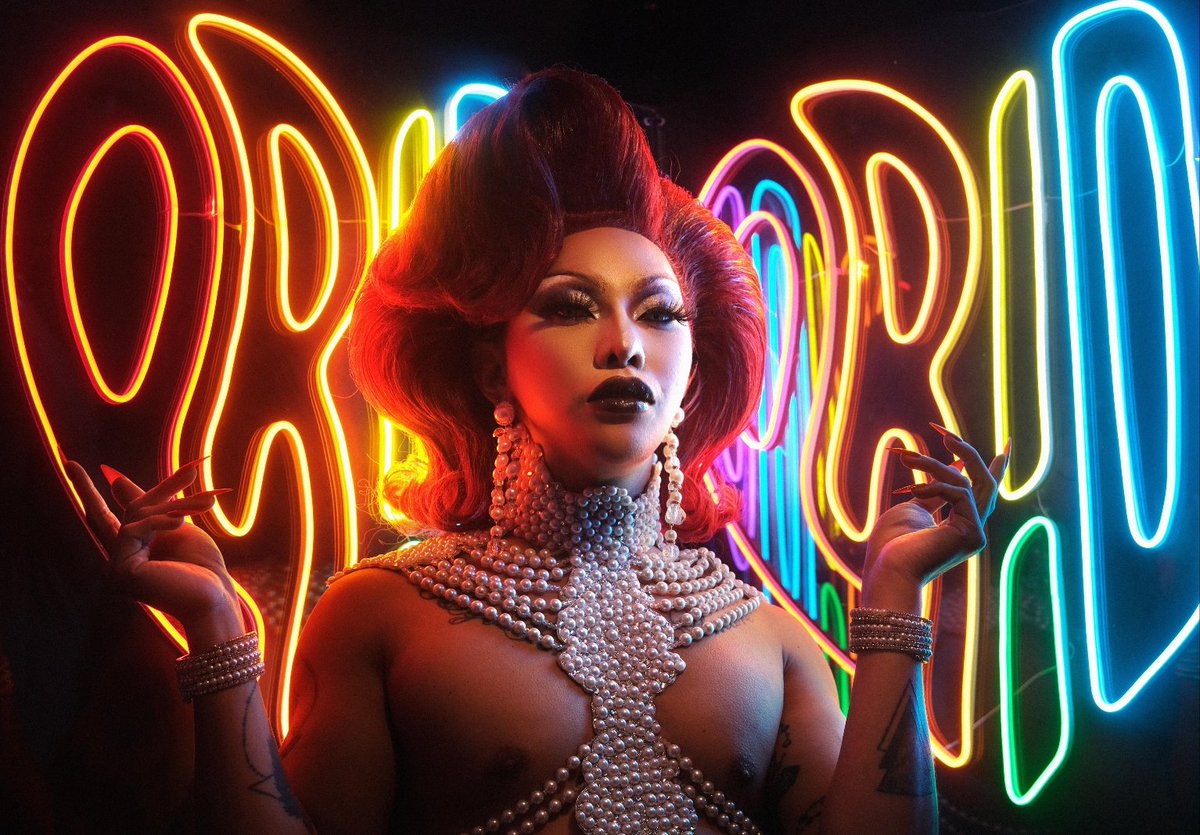 eva_lequeen's tweet photo. Share your truth. Show your true colors. Take charge of your own story. Take Pride in Truth. #HSCPRIDE2022 #PRIDE2022 #PRIDE #WeComeTogether #A11Together @headshotclinic @durex_ph @astburyph @TheRedWhistle https://t.co/M45kmHQxys