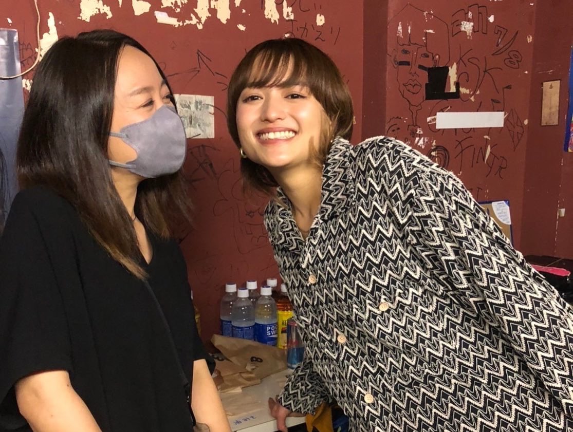 03iritaama's tweet photo. 無事『S/S Tour 2022 “neon”』が幕を閉じました。寂しいけども、また次の景色がたまらなく楽しみになった。変わっていってしまうものも失うことも沢山あるけど、それによって見えてくるものもあるんだなって思えました。みんなのおかけです。ありがとう。また会いましょう！ https://t.co/ecEuYAiGtC