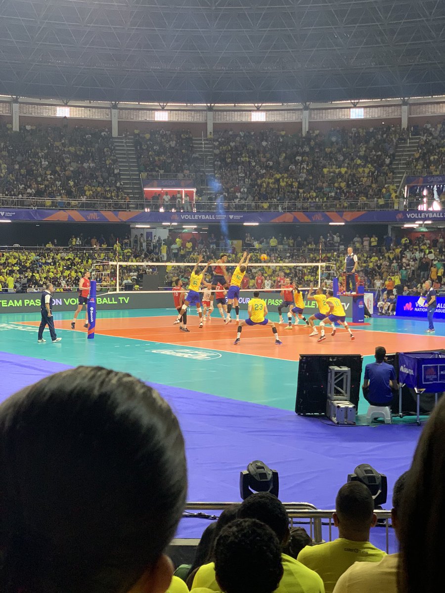 robinhoarruda's tweet photo. #OverPost da #VNL2022 https://t.co/cevqN7Sw2E
