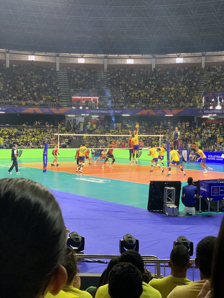 robinhoarruda's tweet photo. #OverPost da #VNL2022 https://t.co/cevqN7Sw2E