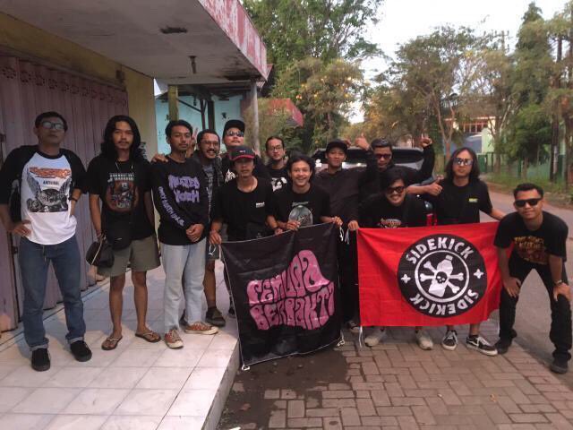 pemuda_berbakti's tweet photo. menyelesaikan akhir pekan dengan gembira, terimakasih sidoarjo dan madiun! https://t.co/uyH5ayWEfg